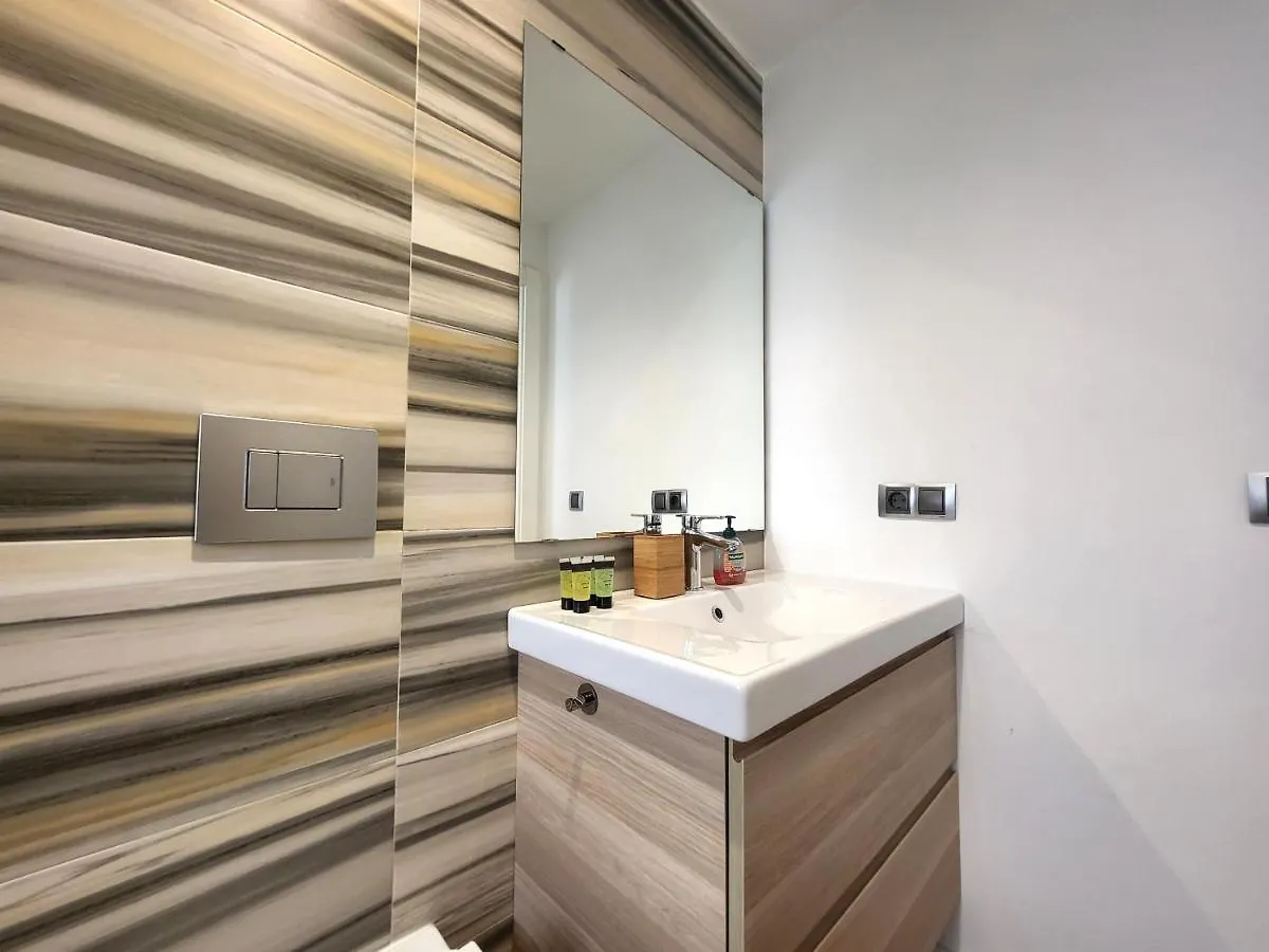 Lovely Apartment In Malaga Centre